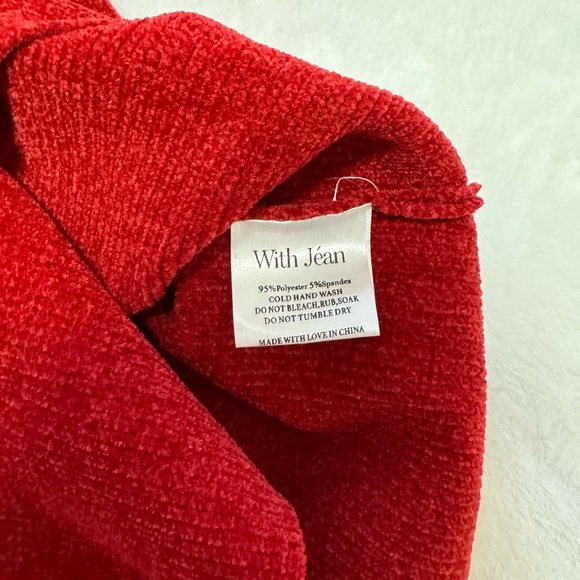 With Jean ruby top in red - Picture 2 of 2